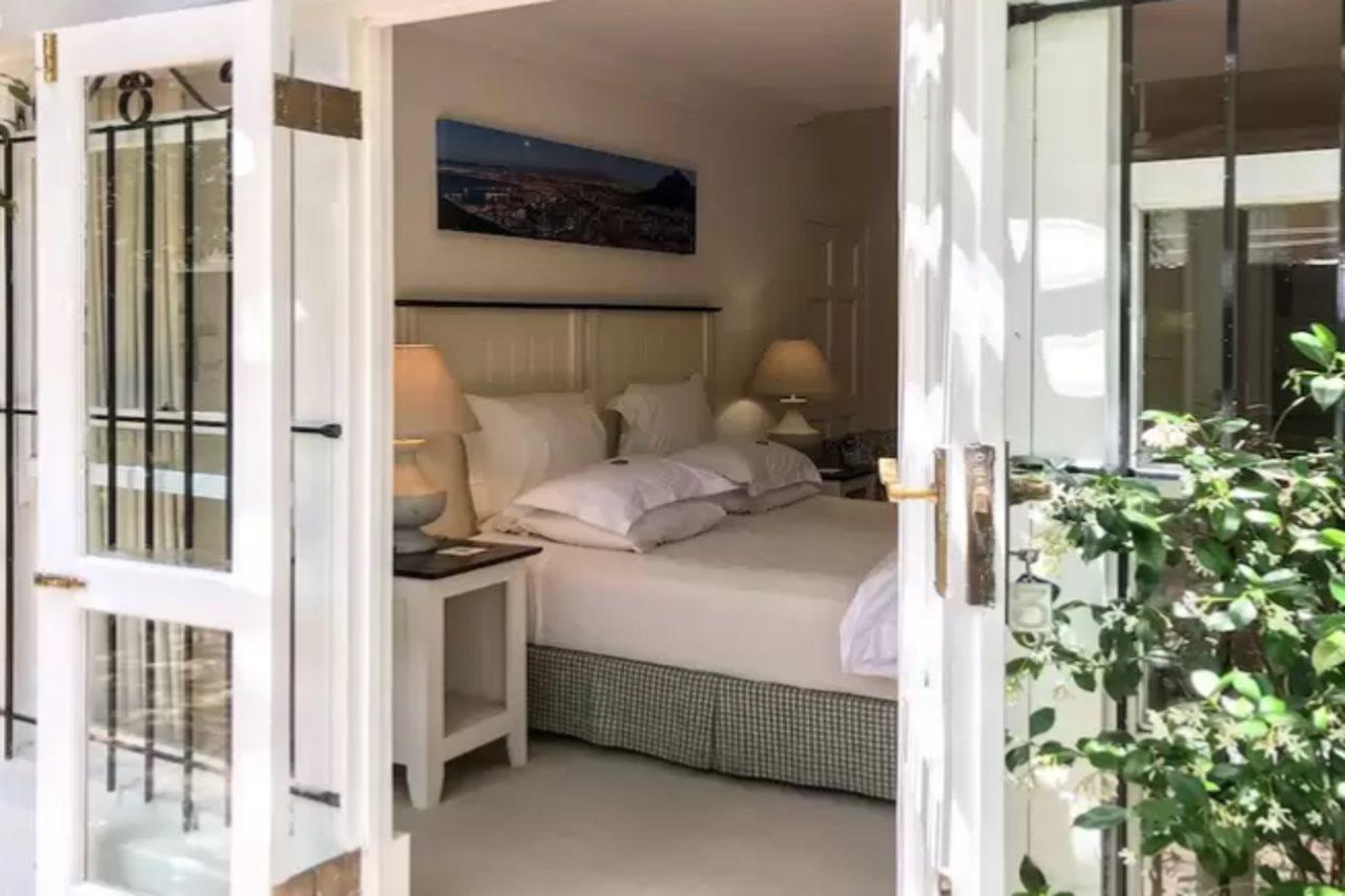 Hedge House Guest house 4*
