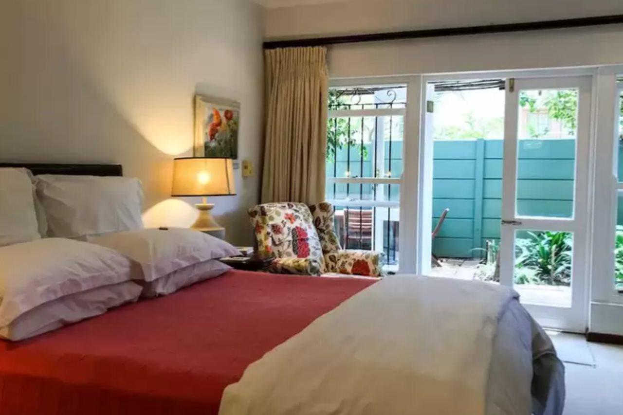 Guest house Hedge House